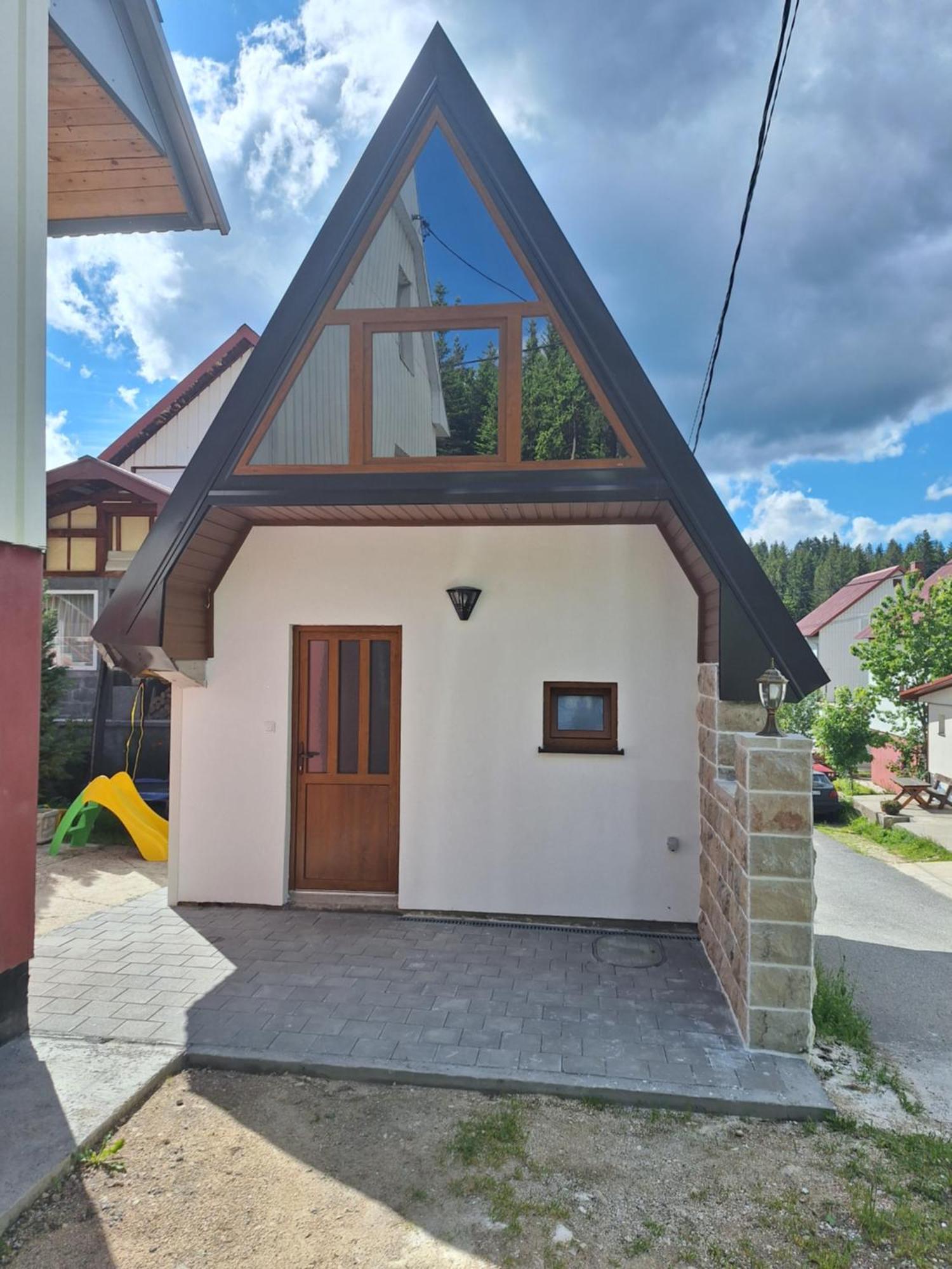 Bungalow Kalina Zabljak  Bagian luar foto